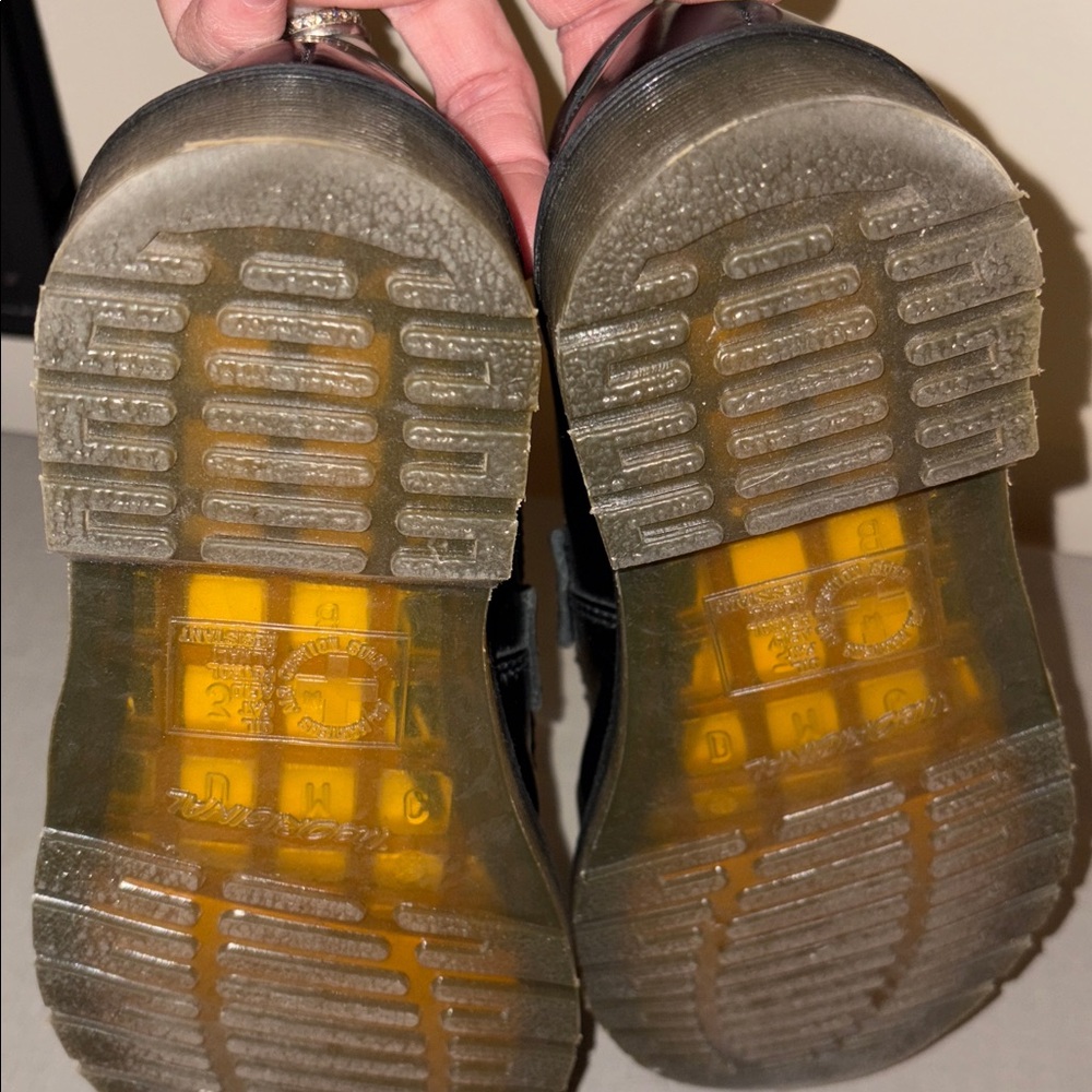 Unisex Dr. Martens Adrian Unisex Tassel Loafers size 5 Ladies Like New - Picture 10 of 15